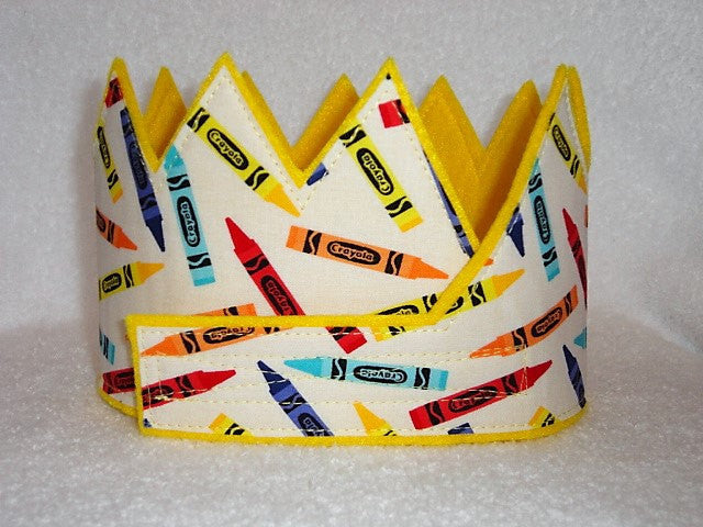 Paper-crown color full-size on Craiyon